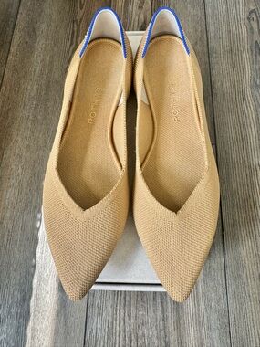 Rothy's Tan Camel Pointed Knit Flats with Blue Heel Trim and tortoise sole